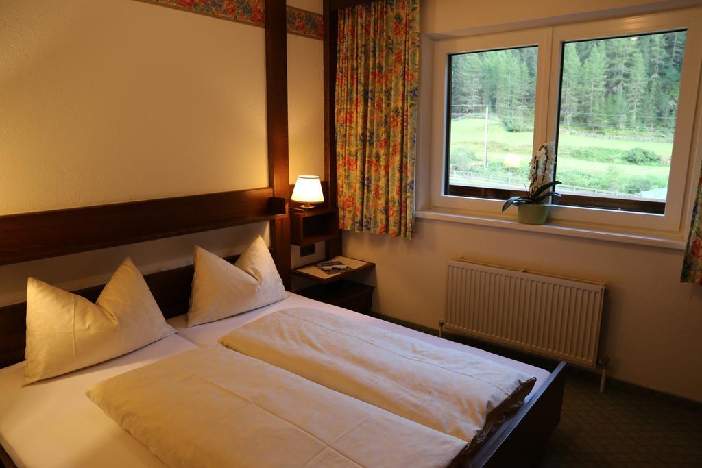 Ferienhaus Brigitte Längenfeld Zimmer foto