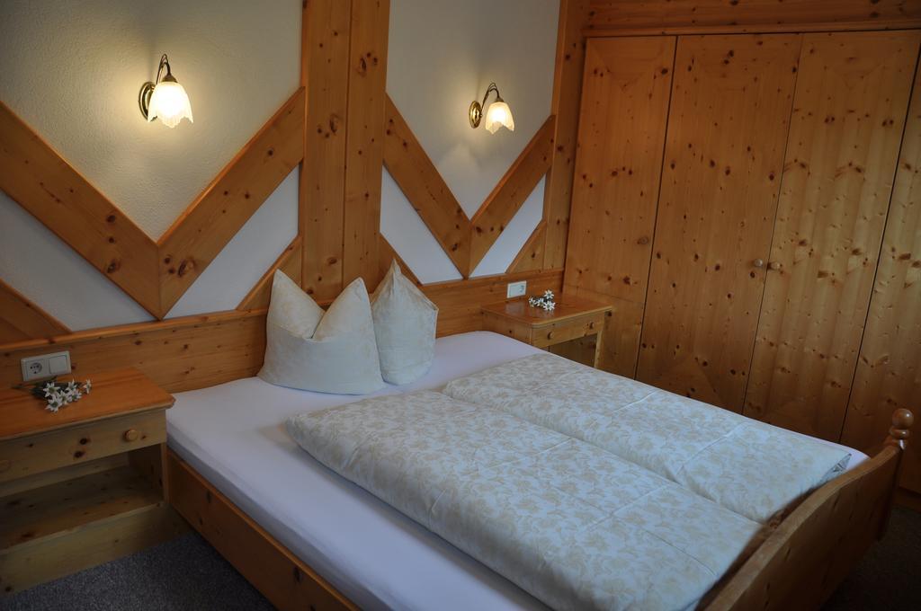 Ferienhaus Brigitte Längenfeld Zimmer foto